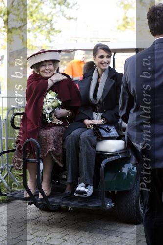 Lelystad 1 november 2006
Koning Abdullah van Jordanie en zijn vrouw Koningin Rania samen met koningin Beatrix op bezoek bij de Batavia.