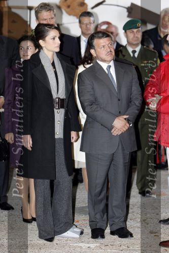 Lelystad 1 november 2006
Koning Abdullah van Jordanie en zijn vrouw Koningin Rania samen met koningin Beatrix op bezoek bij de Batavia.
