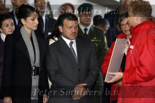 Lelystad 1 november 2006
Koning Abdullah van Jordanie en zijn vrouw Koningin Rania samen met koningin Beatrix op bezoek bij de Batavia.