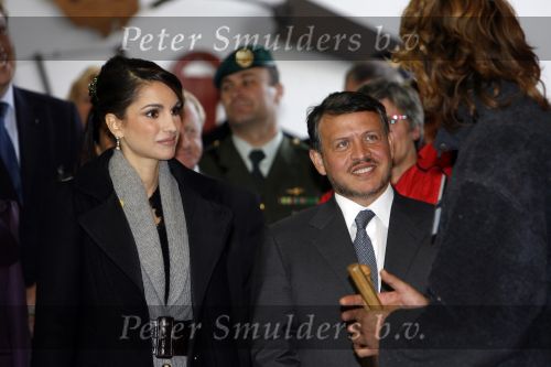 Lelystad 1 november 2006
Koning Abdullah van Jordanie en zijn vrouw Koningin Rania samen met koningin Beatrix op bezoek bij de Batavia.