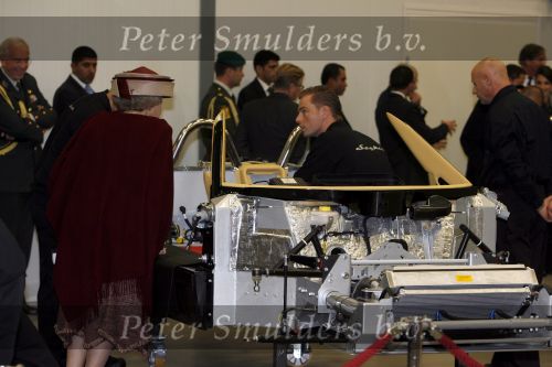 Zeewolde 1 november 2006
Koning Abdullah Koningin Rania en Koningin Beatrix op bezoek bij de spyker fabriek waar ze rondgeleid worden door Viktor Muller.