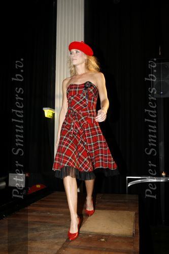 Amsterdam 25 oktober 2006
Modeshow voor het goede doel van Georgina Kwayke.
Liesbeth Kamerling