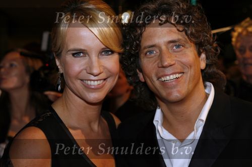 Amsterdam 20 oktober 2006
Uitreiking televizierring in het ij theater.
Linda de Mol met vriend Xander Vahle