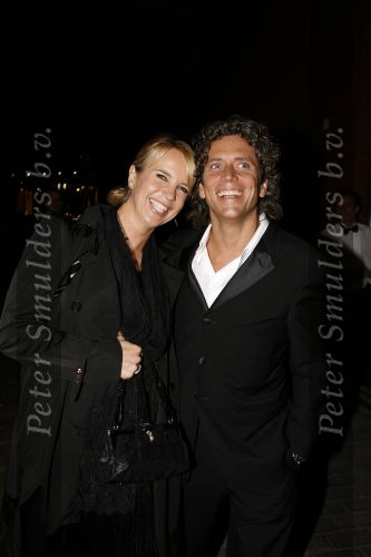 Amsterdam 20 oktober 2006
Uitreiking televizierring 2006 in ij theater.
Linda de Mol met Sander Vahle