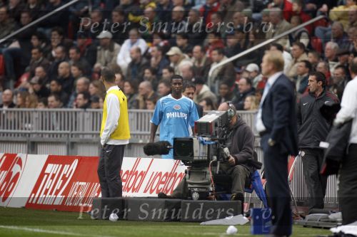 Amsterdam 12 november 2006
AJAX-PSV 0-1 in de arena. Mendez na zijn rode kaart
Peter Smulders bv