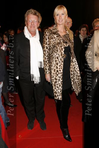 Apeldoorn 2 november 2006
Premiere My fair lady.
Jan des Bouvrie met Monique in tijgerprint
Peter Smulders bv