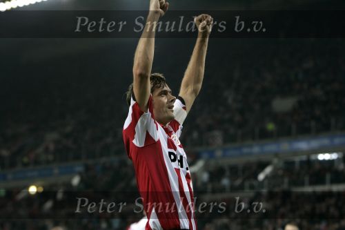 Eindhoven, 4 november 2006
Kompetitiewedstrijd PSV-NAC, eindstand 3-0
Seizoen 2006/2007 
Phillip Cocu scoorde kort voor rust 2-0