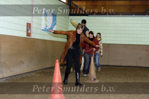 Almere 3 november 2006
Prinses laurentien op manege met verstandelijk gehandicapten voor Make a difference day.