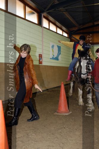 Almere 3 november 2006
Prinses laurentien op manege met verstandelijk gehandicapten voor Make a difference day.