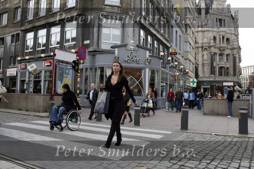 Antwerpen 26 oktober 2006 Shoppen met Rosanna Lima in Antwerpen.