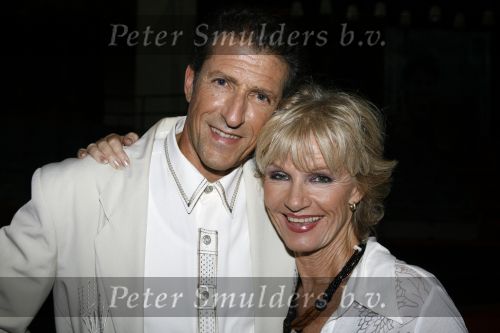 Baarn 26 oktober 2006
Tooske Ragas presenteert het nieuwe sbs programma Je wordt bedankt met daarin Gerard Joling.met saskia en Serge
Peter Smulders bv