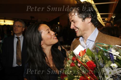 Apeldoorn 2 november 2006
Premiere My fair lady .
Thom Hofmann met zijn vrouw