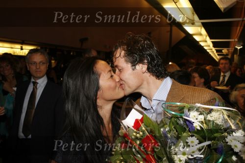 Apeldoorn 2 november 2006
Premiere My fair lady .
Thom Hofmann met zijn vrouw