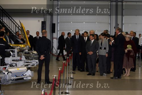 Zeewolde 1 november 2006
Koning Abdullah Koningin Rania en Koningin Beatrix op bezoek bij de spyker fabriek waar ze rondgeleid worden door Viktor Muller.
