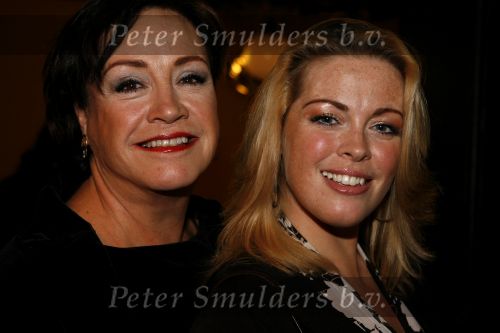 Amsterdam 25 oktober 2006
Modeshow voor het goede doel van Georgina Kwayke.
Viola Holt met dochter