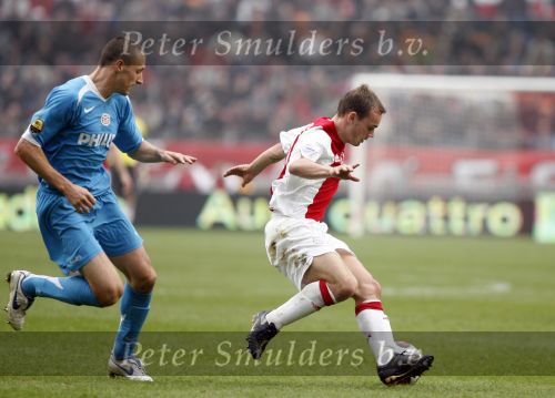Amsterdam 12 november 2006
AJAX-PSV 0-1 in de arena. Wesley Sneijder met Timmy Simons
Peter Smulders bv