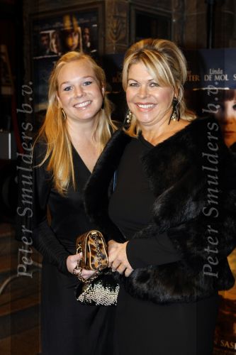 Amsterdam 26 oktober 2009
Premiere terug naar de kust in Tuschinski. Bartina en Debbie Koeman
Peter Smulders bv