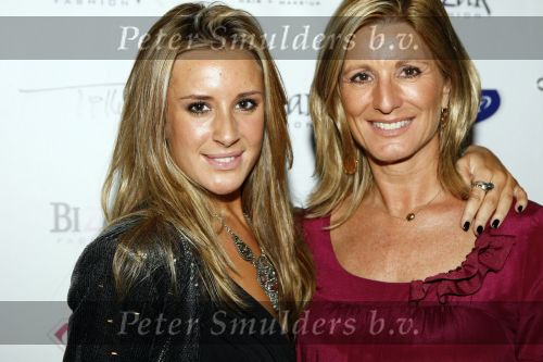 Amsterdam 3 november 2009
Modeshow en feestje in het college hotel. Chantal Bles met moeder
Peter Smulders bv