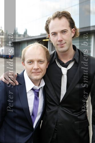 Amsterdam 18 oktober 2009
Premiere Sing along. Dertek Ogilvy met vriend en ...
Peter Smulders bv