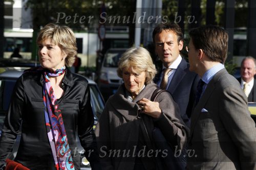 Rotterdam 28 oktober 2009
Prinses Laurentien Prins Constantijn en Prinses Irene arriveren in een electrische mini cooper bij bijeenkomst. Diederik Reitsma van BMW nederland
Peter Smulders bv