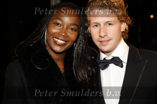 Amsterdam 24 oktober 2009
Premiere Musical over Nelson mandela in carre. Ewout Genemans met een vriendin
Peter Smulders bv