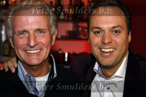 Amsterdam 19 oktober 2009
Presentatie nieuwe cd Frans Bauer bij Red Sun in Amsterdam.
Ook maakte hij de oprichting van een nieuwe stichting bekend. Frans met Emiel Hartkamp
Peter Smulders bv