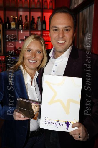 Amsterdam 19 oktober 2009
Presentatie nieuwe cd Frans Bauer bij Red Sun in Amsterdam.
Ook maakte hij de oprichting van een nieuwe stichting bekend. Frans met Mariska
Peter Smulders bv