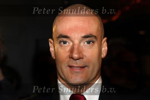 Amsterdam 11 november 2009
Gerard Joling met kaal hooft bij ballet premiere in Carre. Hij heeft zich kaal laten scheren en nieuwe haren laten inplanteren.
Peter Smulders bv