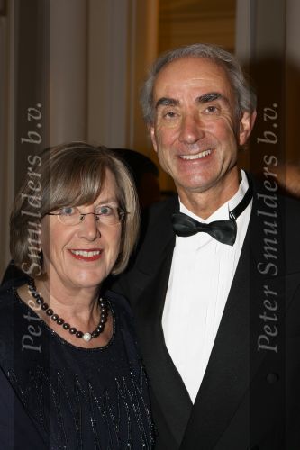 Maastricht, 23 Oktober 2009 Afscheid van het artiestenvak en 60e verjaardag Marjon Lambriks
Burgemeester van Maastricht Gerd Leers samen met zijn vrouw 
Foto Peter Smulders BV