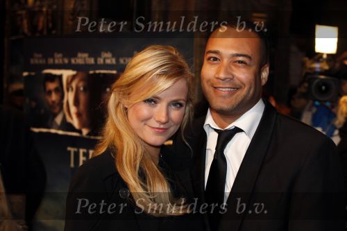 Amsterdam 26 oktober 2009
Premiere terug naar de kust in Tuschinski. Gigi Ravelli met Everon Jackson Hooi
Peter Smulders bv