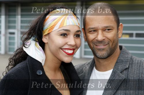 Amsterdam 18 oktober 2009
Premiere Sing along. Hind met vriend
Peter Smulders bv