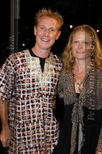 Amsterdam 24 oktober 2009
Premiere Musical over Nelson mandela in carre. Jochem Uytenhage met vrouw
Peter Smulders bv