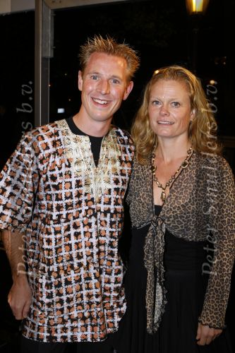 Amsterdam 24 oktober 2009
Premiere Musical over Nelson mandela in carre. Jochem Uytenhage met vrouw
Peter Smulders bv