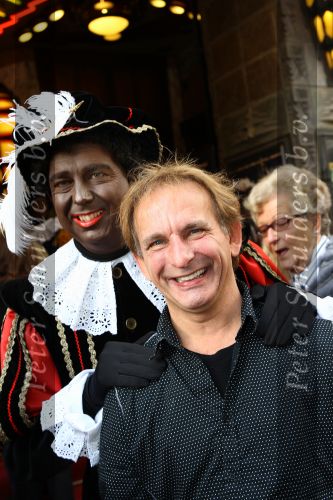 Amsterdam, 4 Oktober 2009
Premiere in Tuschinski, Nederlandse speelfilm:
Sinterklaas en de verdwenen pakjesboot
Johan Vlemmix
Foto Peter Smulders