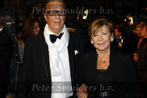 Amsterdam 26 oktober 2009
Premiere terug naar de kust in Tuschinski. John de Mol sr met vrouw
Peter Smulders bv