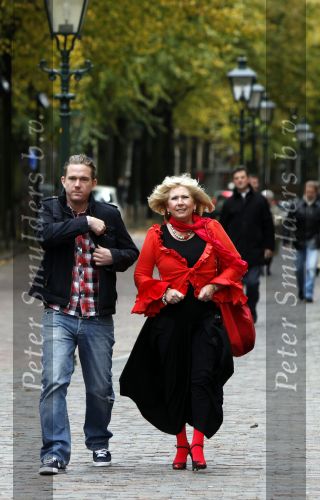 Den Haag 11 oktober 2009
Premiere in theater Diligentia. Willeke Alberti met zoon Johnny de Mol
Peter Smulders bv
