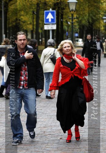 Den Haag 11 oktober 2009
Premiere in theater Diligentia. Willeke Alberti met zoon Johnny de Mol
Peter Smulders bv