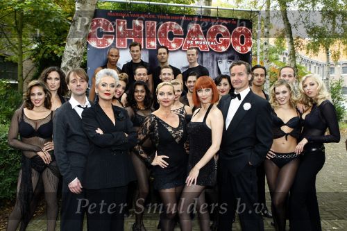 Hoorn 6 oktober 2009
Perspresentatie musical Chicago met oa Peter Lusse Mariska v Kolck Thom Hoffman Doris Baaten en Joke de Kruif.
Peter Smulders bv