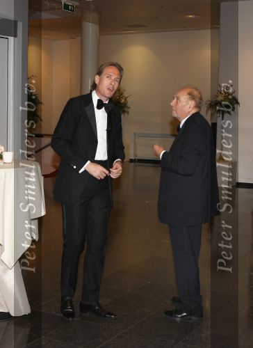 Maastricht, 23 Oktober 2009 Afscheid van het artiestenvak en 60e verjaardag Marjon Lambriks
Jort Keldert interviewt Leon Lommaert en zijn partner Marjon Lambriks
Foto Peter Smulders BV