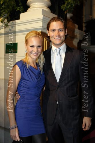 Amsterdam 29 oktober 2009
Beaumonde awards in het Amstel hotel. KIMBERLY KLAVER MET VRIEND
Peter Smulders bv