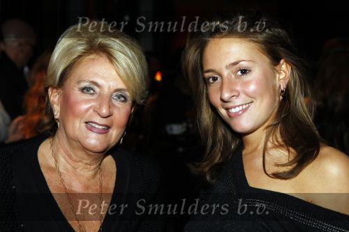 Amsterdam 3 november 2009
Modeshow en feestje in het college hotel. Kitty Leeser met dochter
Peter Smulders bv