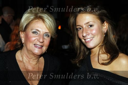 Amsterdam 3 november 2009
Modeshow en feestje in het college hotel. Kitty Leeser met dochter
Peter Smulders bv