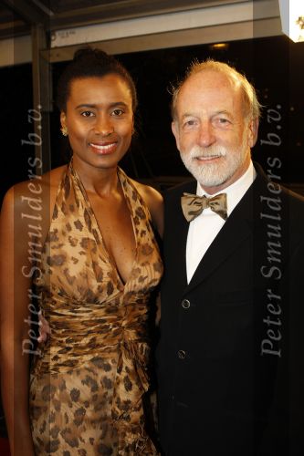 Amsterdam 24 oktober 2009
Premiere Musical over Nelson mandela in carre. Laetitia Griffith met haar man
Peter Smulders bv