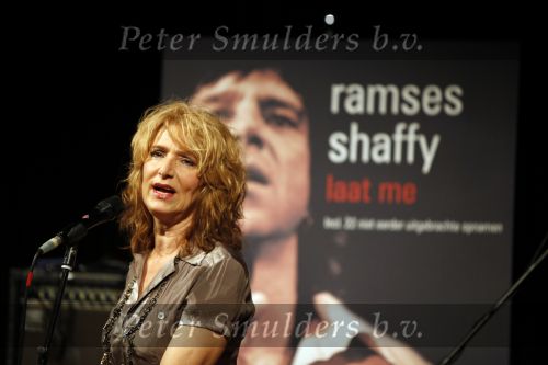 Hilversum 26 oktober 2009
Presentatie dvd en cd Ramses Shaffy bij beeld en geluid. Leonie Jansen met vriend
Peter Smulders bv