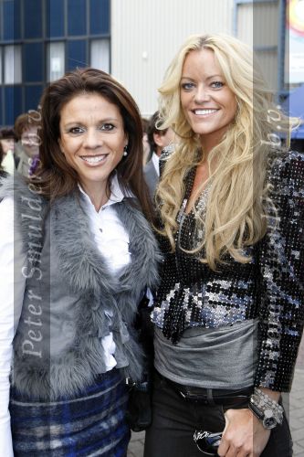 Amsterdam 18 oktober 2009
Premiere Sing along. Leontien v Moorsel met Inge de Bruijn
Peter Smulders bv