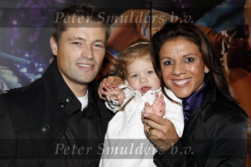 Rotterdam 25 oktober 2009
Premiere Holiday on ice in ahoy. Leontien  Zijlaard v Moorsel met haar man Michael Zijlaard en dochter Indy
Peter Smulders bv
