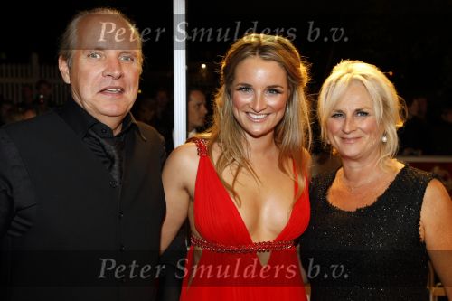 Amsterdam 23 oktober 2009
Televizierring 2009 in Carre in Amsterdam. Lieke v Lexmond met ouders
Peter Smulders bv