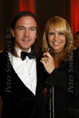 Amsterdam 23 oktober 2009
Televizierring 2009 in Carre in Amsterdam. Linda en Johnny de Mol
Peter Smulders bv