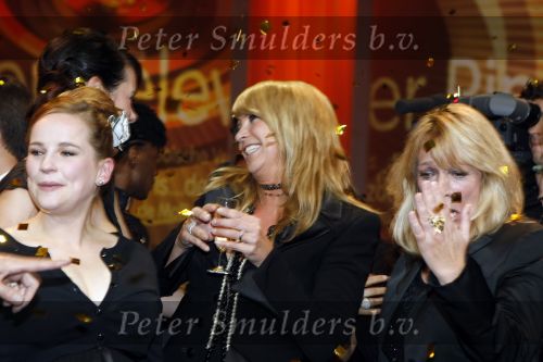 Amsterdam 23 oktober 2009
Televizierring 2009 in Carre in Amsterdam. Lies Visschedijk zwanger met man Linda de Mol met Jeroen Riebergen Will Koopman Susan Visser van Gooische vrouwen winnen de ring
Peter Smulders bv