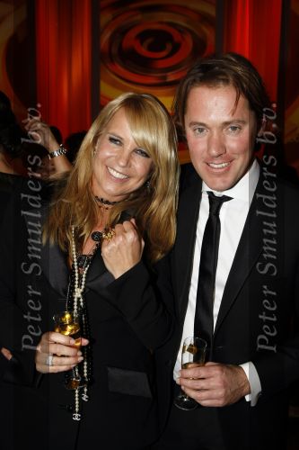 Amsterdam 23 oktober 2009
Televizierring 2009 in Carre in Amsterdam. Linda de Mol met vriend Jeroen Rietbergen
Peter Smulders bv